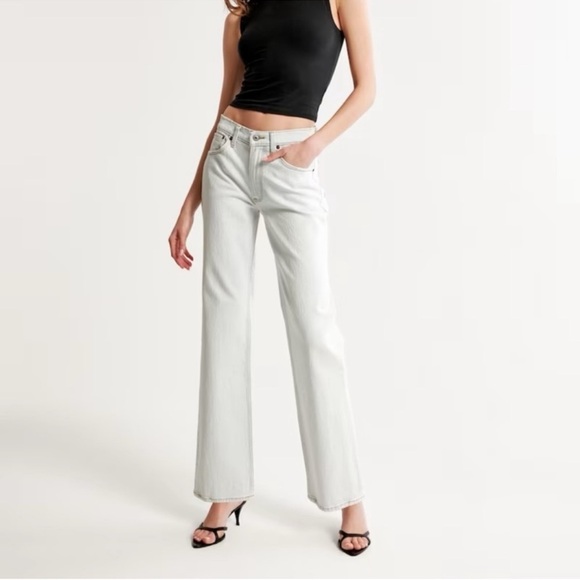 Abercrombie & Fitch The Baggy Mid Rise Curve Love Jeans Women’s Size 32 / 14 R - Picture 2 of 6